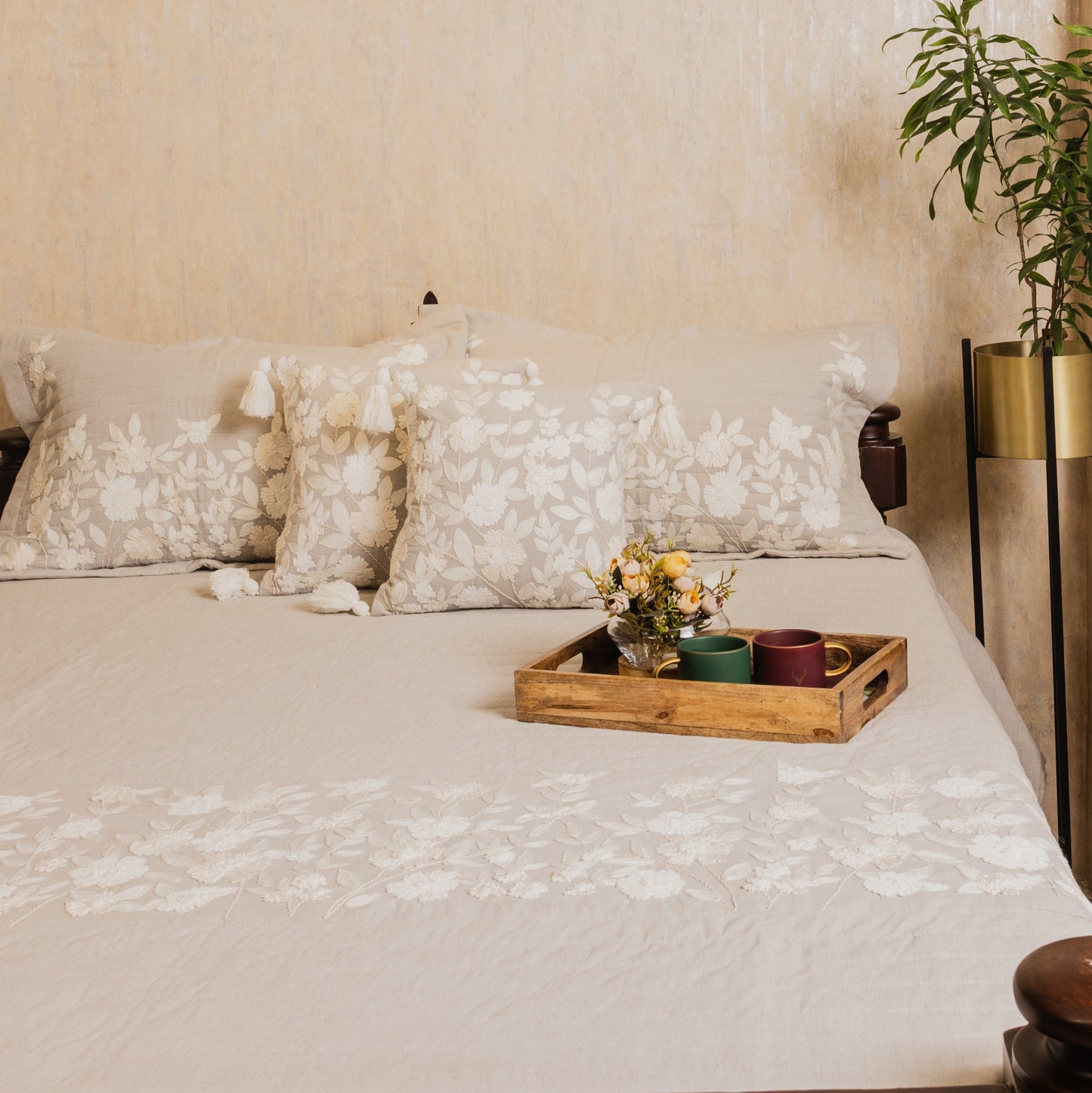 Premium Quilted cotton bedcover with ceramish white embroidery 5pcs Set [B0019]