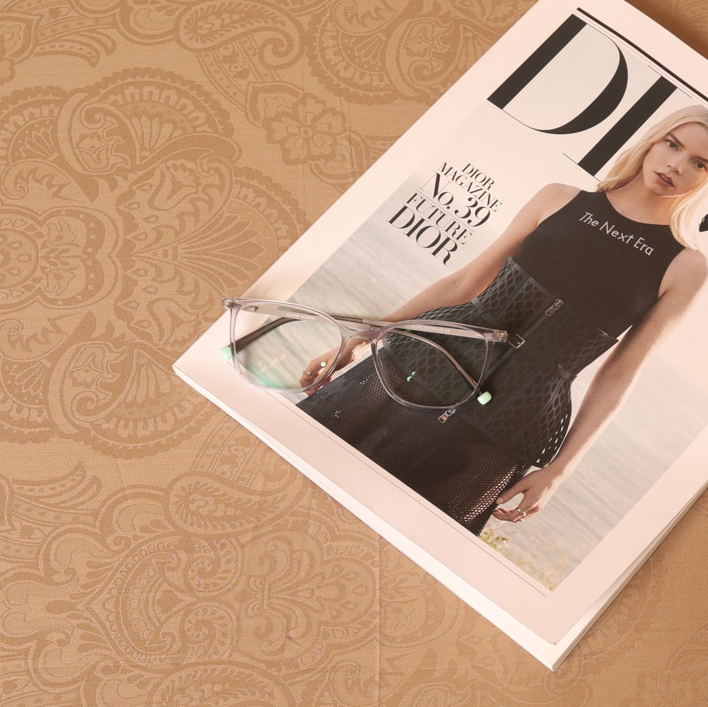 300TC JACQUARD BEDSHEET 3PCS SET [B0012]