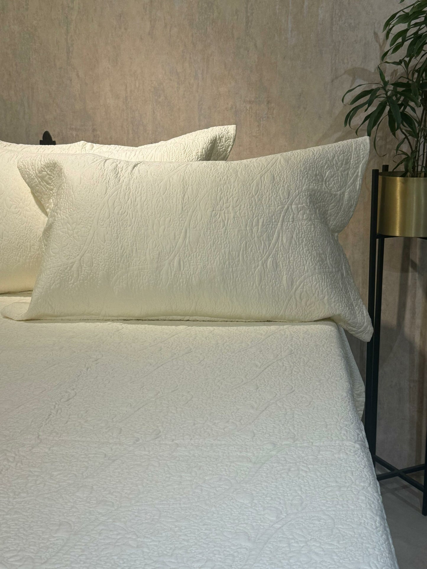 TENCEL BED COVER (WITH 2 PILLOW COVER)